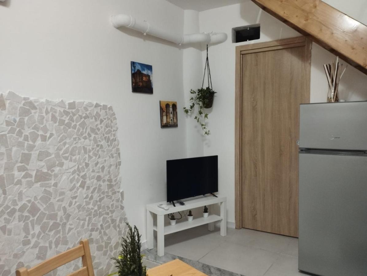 Il Basso Di Gilda Neapel Exteriör bild